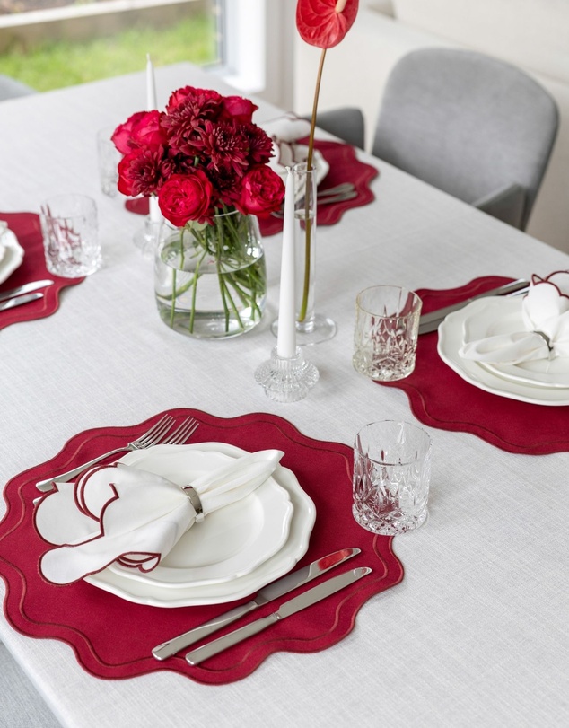 Tablescaped - Burgundy Dreams - Set of 4 Placemats