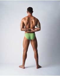 TEAMM8 - Glide Micro Brief