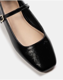 Wittner - Aria Crinkle Patent Leather Mary Janes
