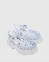Melissa - Melissa Possession Platform + Susan Fang