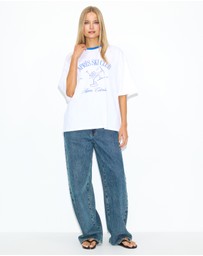 Dazie - Apres Ski Club Oversized Graphic Tee