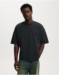 Cotton On - Cropped Fit T-Shirt