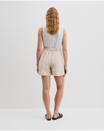 Country Road - Organically Grown Linen Tuck Front Short
