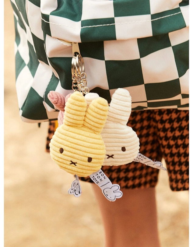 Miffy - Miffy Flat Keychain Corduroy Offwhite 10cm