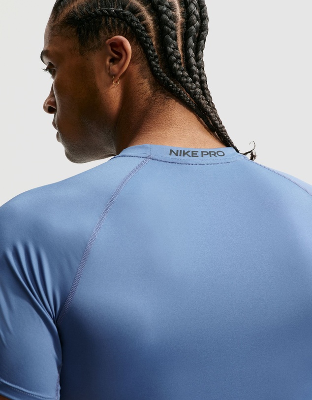 Nike - Nike Pro Dri-FIT Tight Short-Sleeve Fitness Top