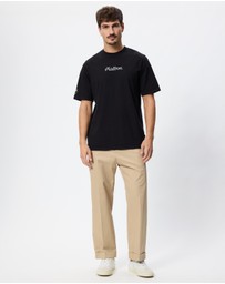 Malbon - Icons Bermuda Script Tee - ICONIC EXCLUSIVE