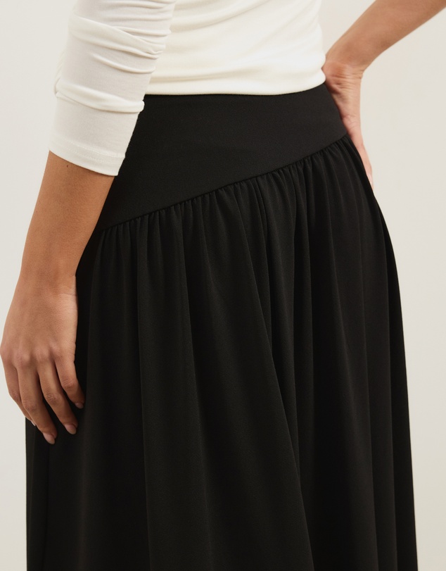 Atmos&Here - Marin Asymmetric Waistline Maxi Skirt