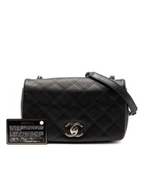 Pre-Loved by Azura Reborn - Pre-Loved Small Diamond Embossed Calfskin New Chic Flap
