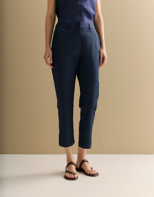 Trenery - Stretch Cotton Twill Capri Pant in Navy