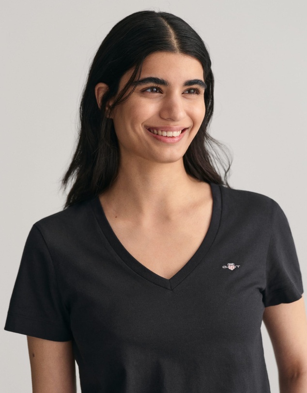 Gant - Shield V-Neck T-Shirt