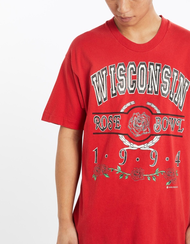 Vintage by The Real Deal - Pre Loved - Vintage 1994 NCAA Wisconsin Badgers Rose Bowl Tall Tee