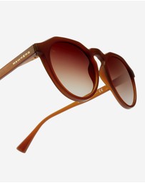 Hawkers Co - HAWKERS - Warwick Raw Caramel Terracotta Sunglasses for Men and Women UV400