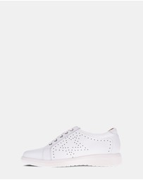 Mia Vita - Basha Lace-Up Casual Sneaker - White