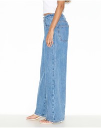 Dazie - Tokyo Mid Rise Relaxed Leg Jeans