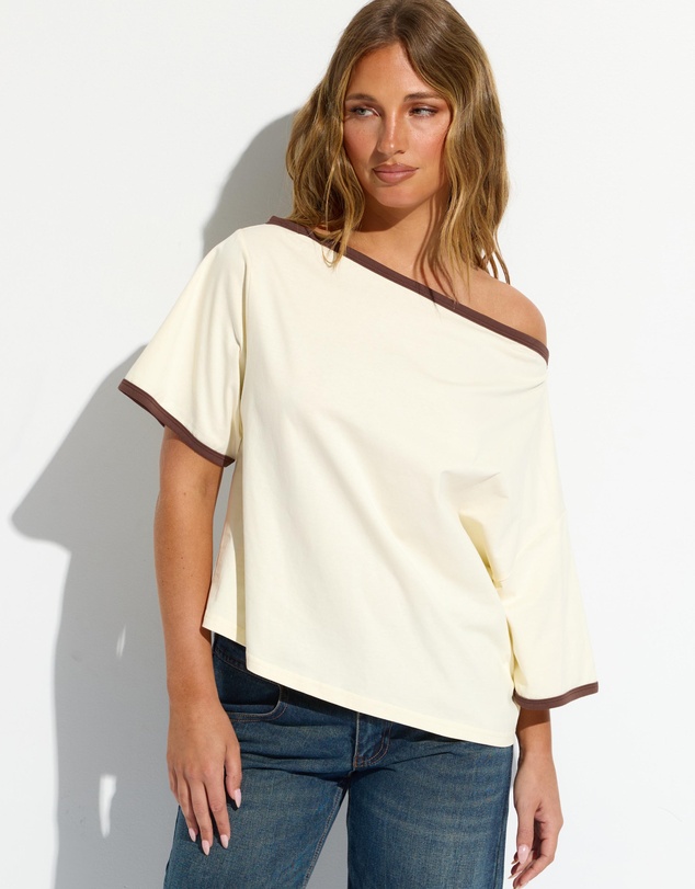 Dazie - Jordyn Asymmetric Oversized Tee