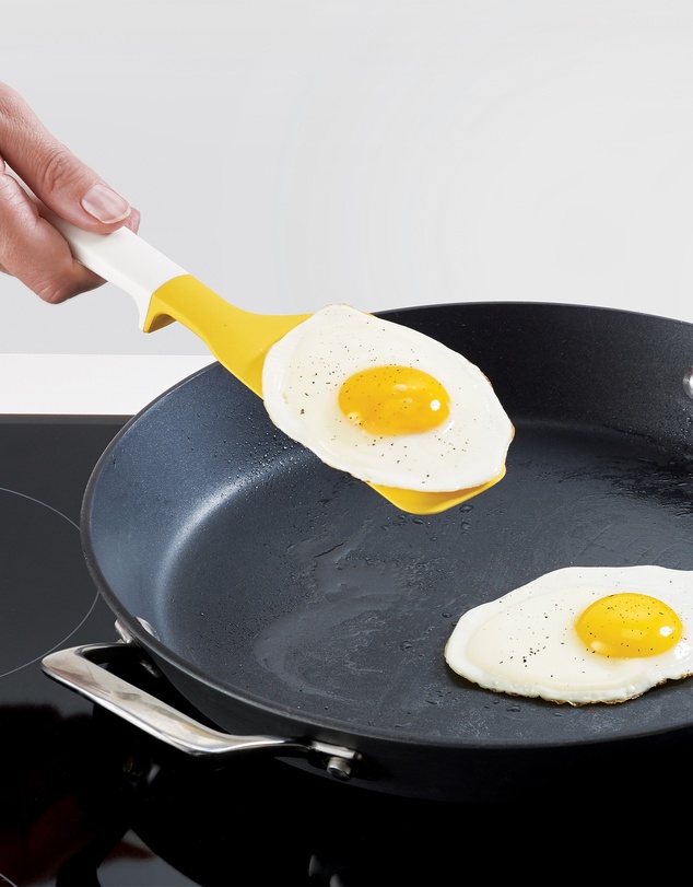 Joseph Joseph - Elevate™ Egg Spatula with Integrated Tool Rest