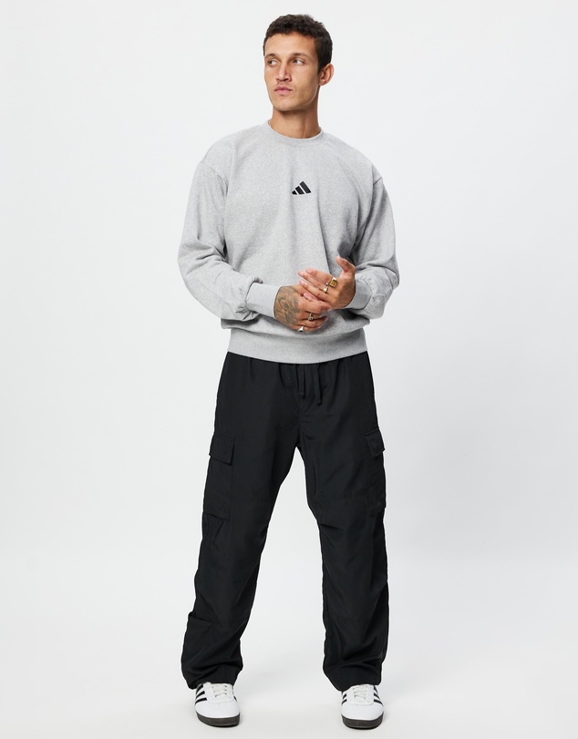 adidas Sportswear - Essentials Feelcozy Fleece Sweatshirt