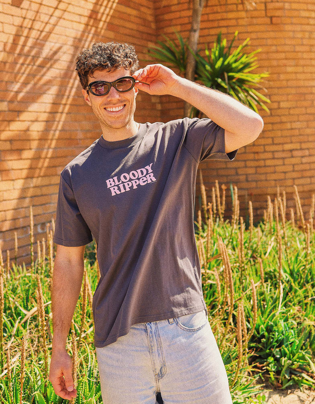 Skwosh - Bloody Ripper Men's Slang Tee in Charcoal