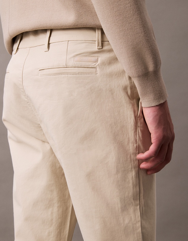 Calvin Klein - Slim Chinos
