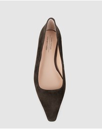 Edward Meller - ELVY Chiselled Flat Pump