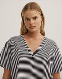 Witchery - V Neck T-shirt