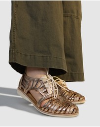 Rollie - Sidecut Cage Shoe