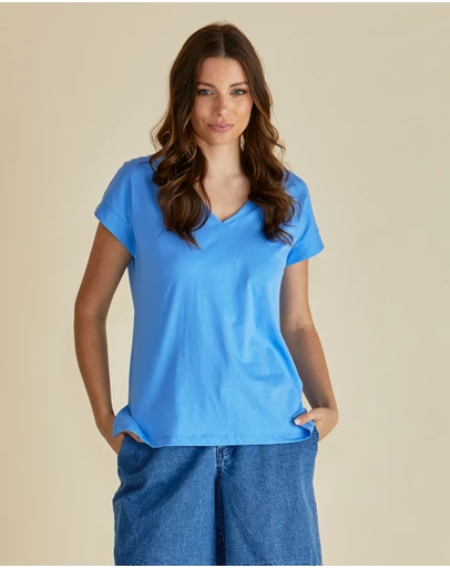 Betty Basics - Tracy V-Neck Tee