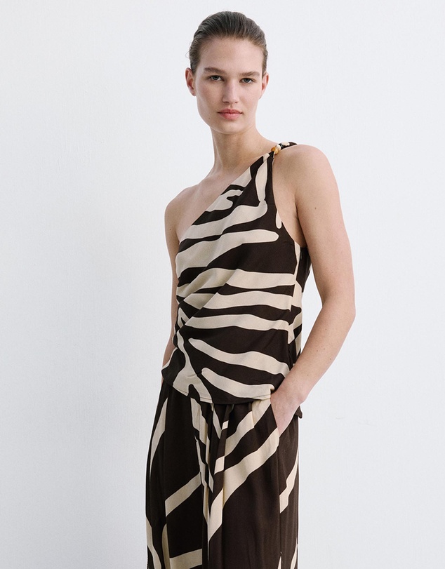 M.N.G - Asymmetric Printed Top