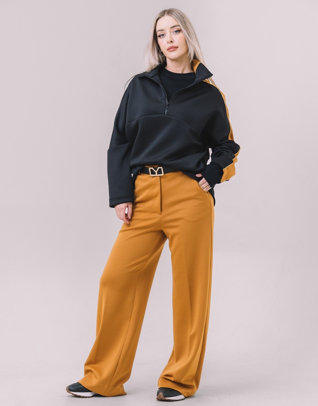 Youmsara - The Freya Half Zip