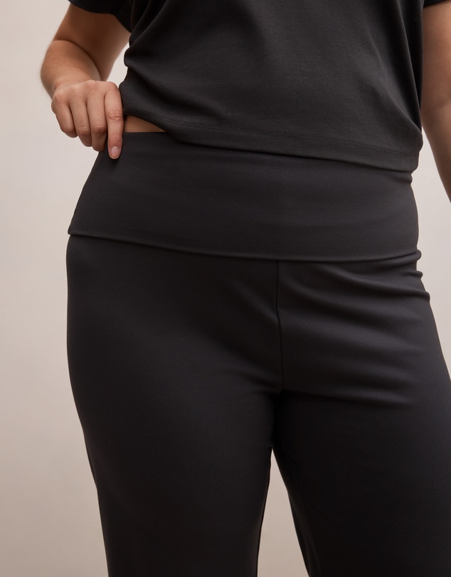 Forever New Curve - Wren Curve Fold Waist Wide Leg Pants