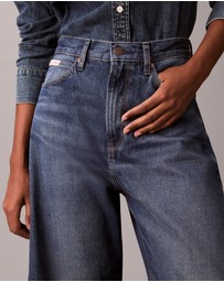 Calvin Klein Jeans - High Rise Barrel Jeans