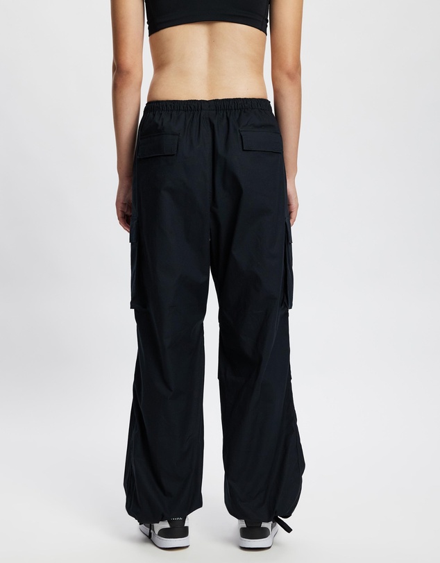 Nike - Sportswear Mid-Rise Oversized Cargo Trousers