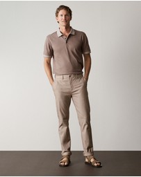 Trenery - Regular Fit Yarn Dyed Cotton Dobby Chino in Cocoa