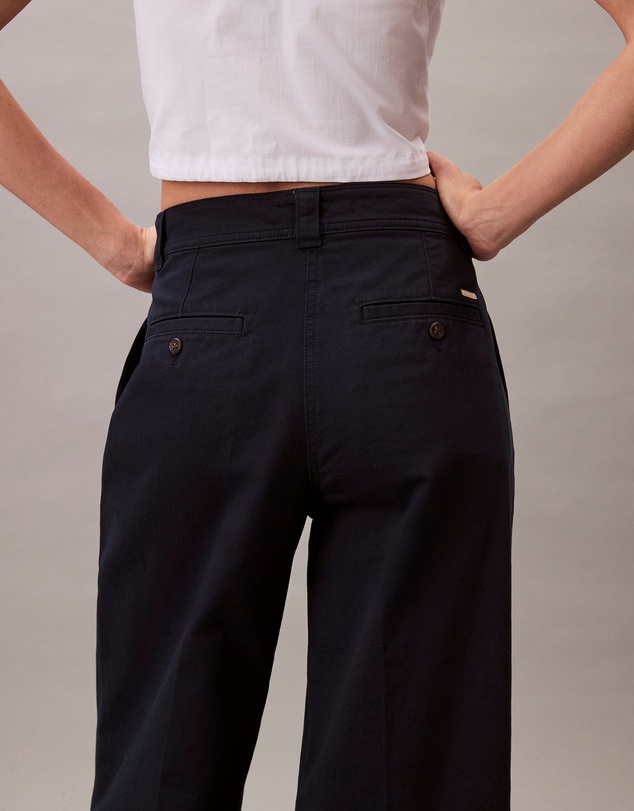 Calvin Klein - Relaxed Straight Chino Pants