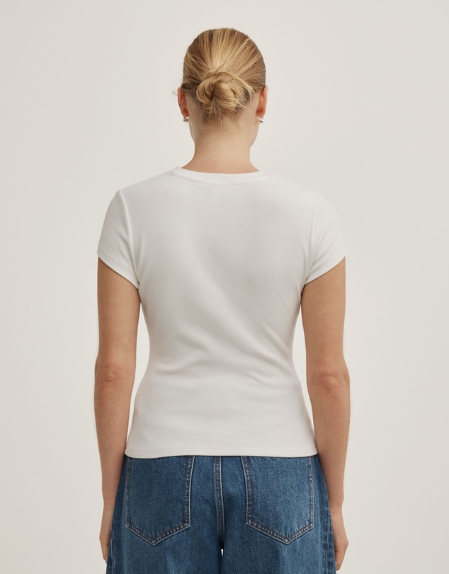 Witchery - High V-neck T-shirt