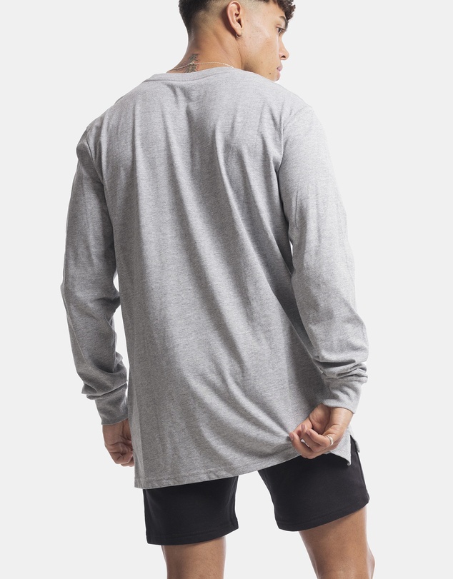 Vacancy Co - Polaroid Embroidery Long Sleeve Tee