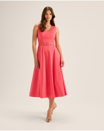 Review - Leah Midi Dress