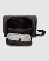 Volcom - Tristone Dopp Toiletry Bag