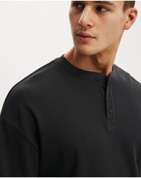 Cotton On - Relaxed Fit Textured Henley Long Sleeve