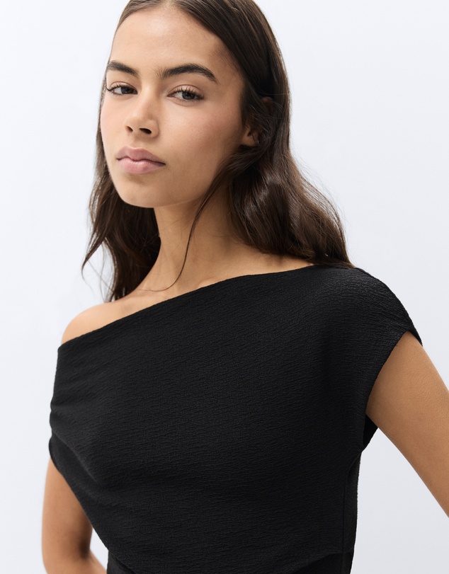 UNISON - Off Shoulder Dress