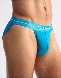 TEAMM8 - Icon Sport Brief