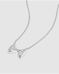Wanderlust + Co - Bow Tie Pasta Silver Necklace