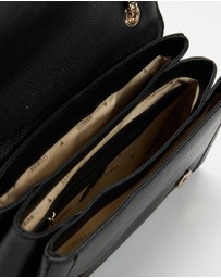 GUESS - Noelle II Convertible Crossbody Flap