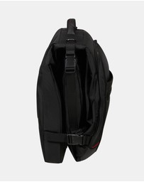 Samsonite - Pro-DLX 6 Tri-Fold Garment Bag