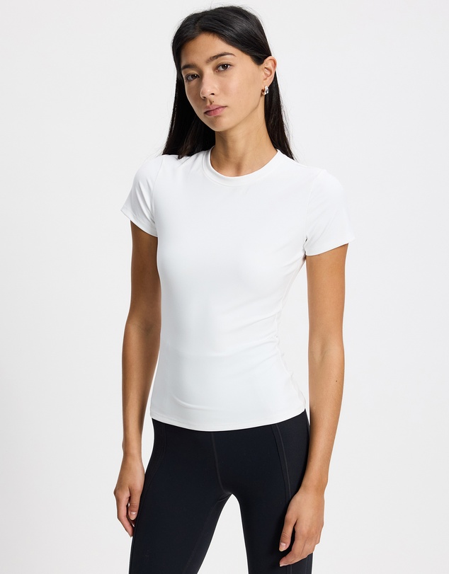 AVE Active - The Essential Tee