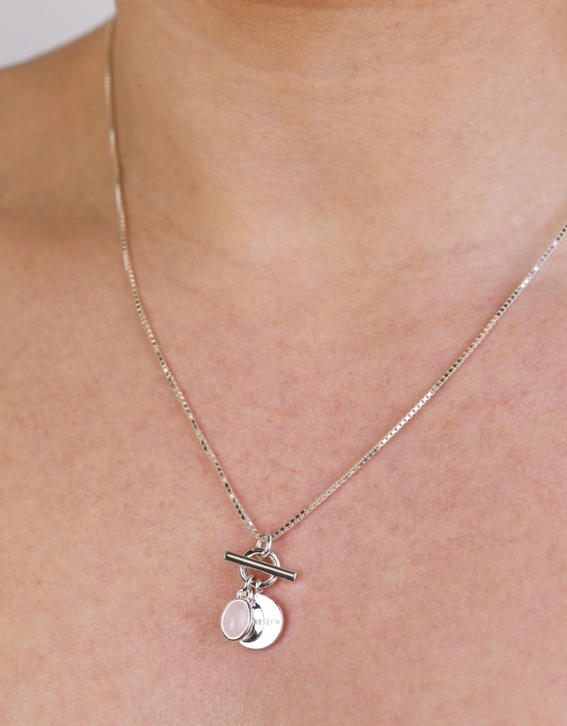 Von Treskow - Box Chain Necklace with Oval Rose Quartz