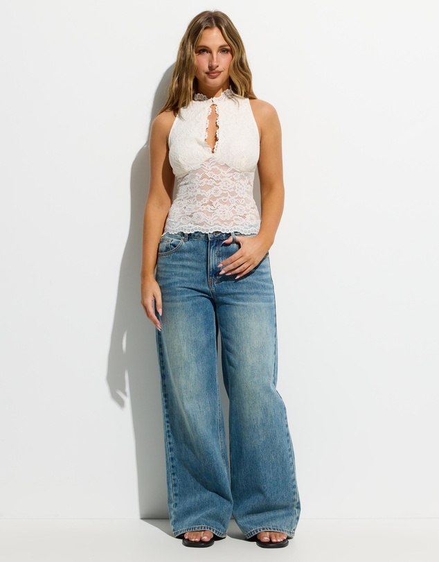 Dazie - Charley Keyhole Lace Top