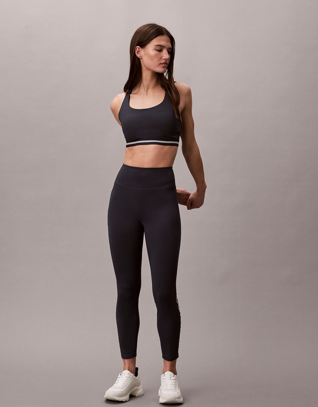Calvin Klein - Quick-Dry Medium-Impact Sports Bra