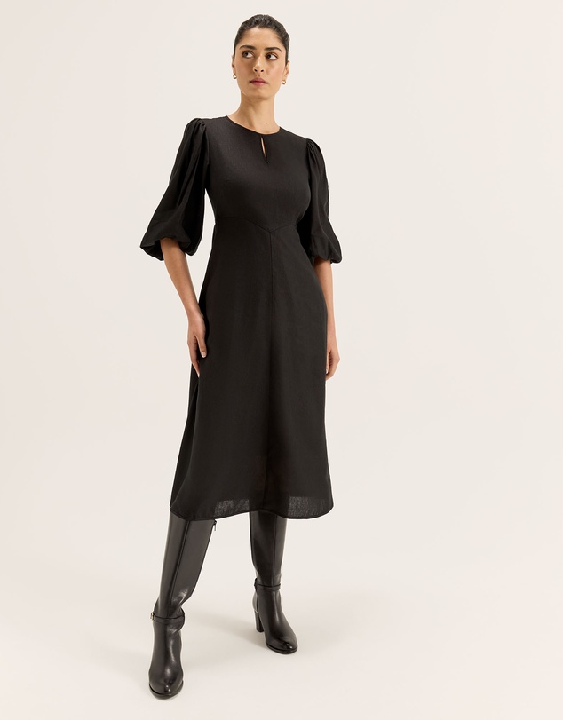 Review - Raphaela Dress