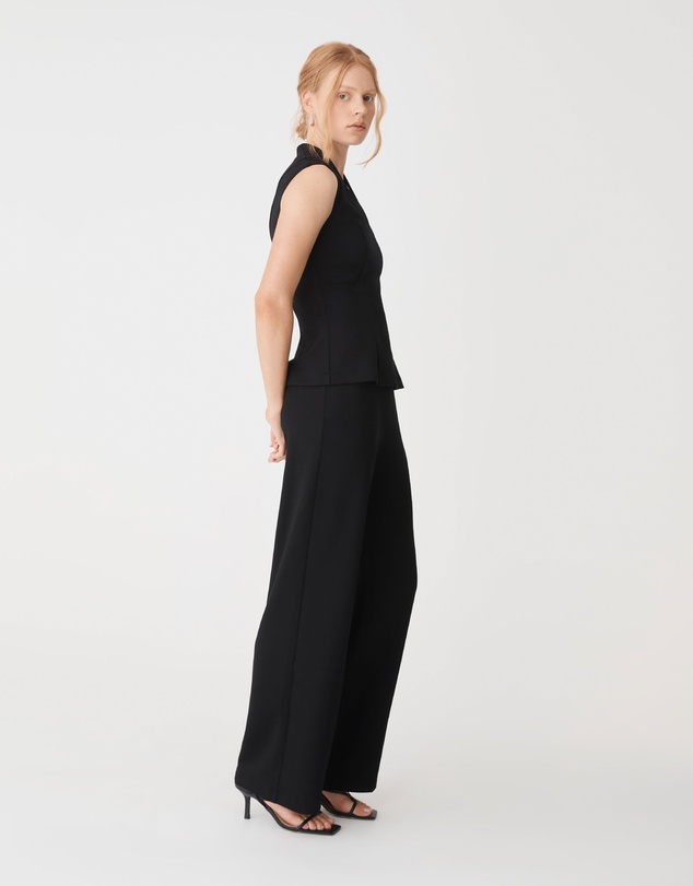 Forcast - Juno V-Neck Ponte Top